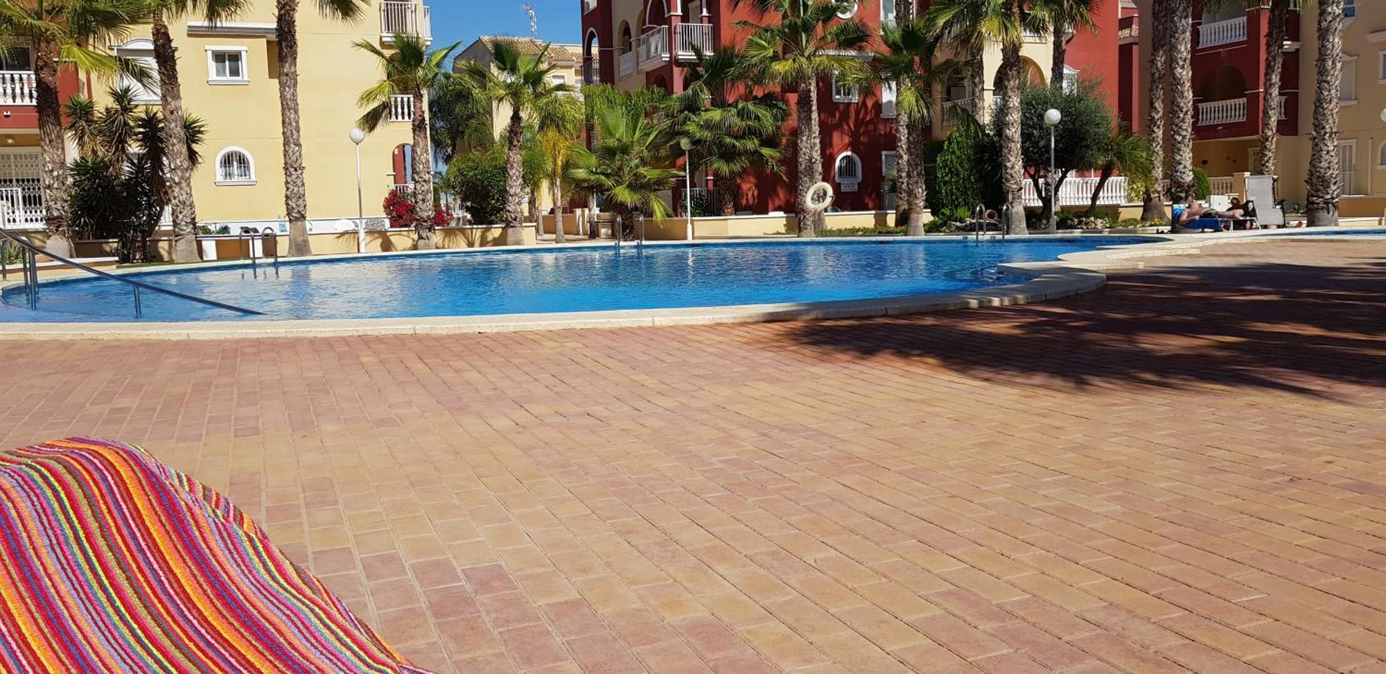 Spacious 3 Bedroom 2 Bathroom Apartment - Puerto Marina Complex Los Alcázares Exteriör bild